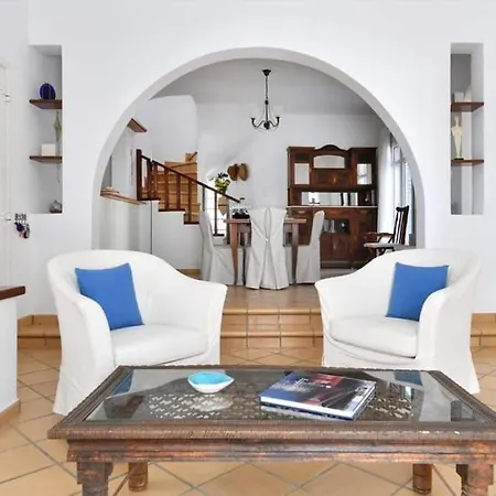 Vila Blue & White At Golden Chrisi Akti (Paros)
